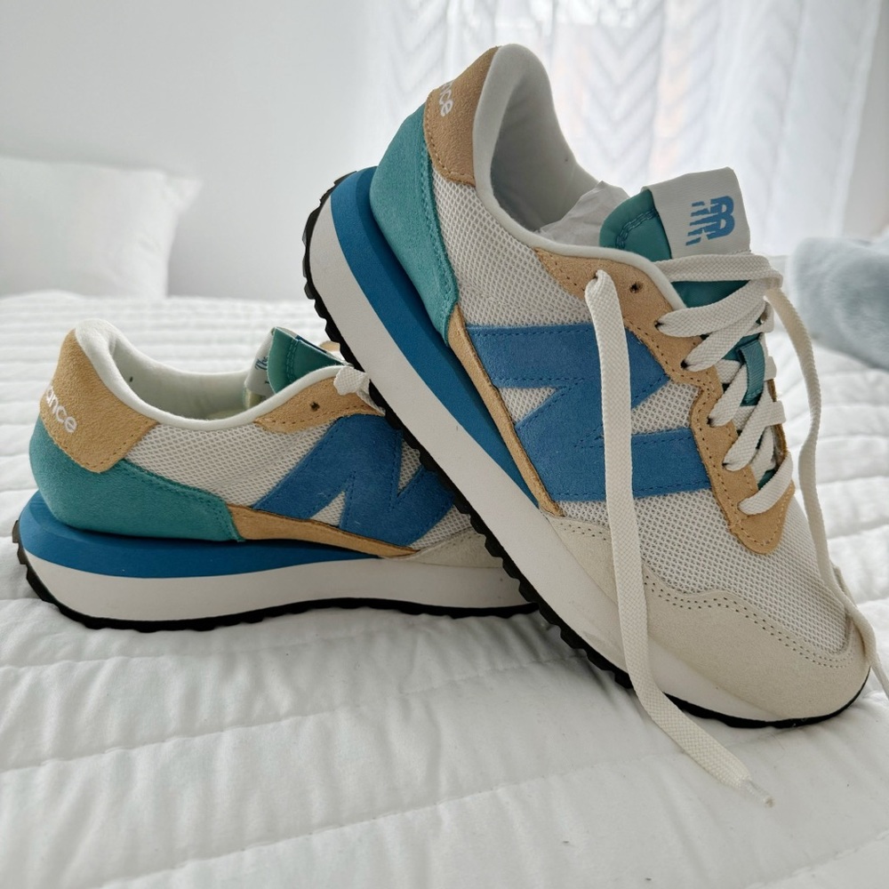New Balance Women’s Sneakers from Madewell - Never Been Worn - Blue/Beige